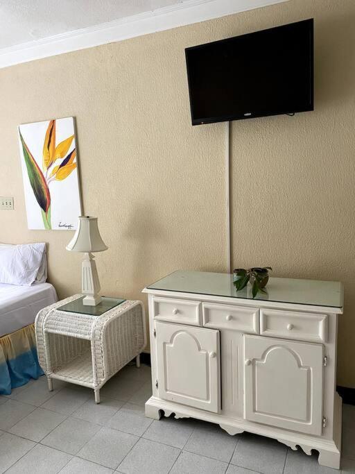 Lush Tropical Apartment Located In A 4-Star Resort Runaway Bay Exteriér fotografie